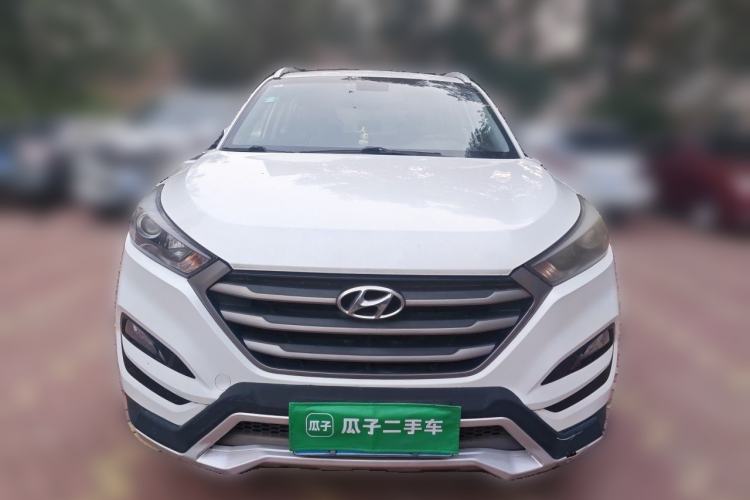 Used Hyundai Tucson 2015 1.6T Dual-Clutch Two-Wheel-Drive Comfort Model Front