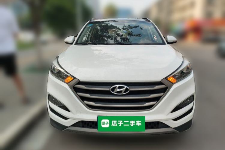 Used Hyundai Tucson 2015 1.6T Dual-Clutch Two-Wheel-Drive Smart Model Front