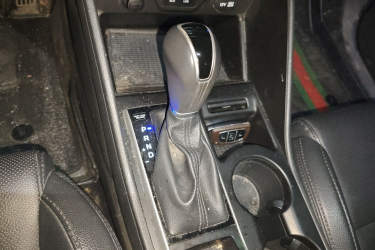 Used Hyundai Tucson 2015 1.6T Dual-Clutch Two-Wheel-Drive Smart Model Gear Lever