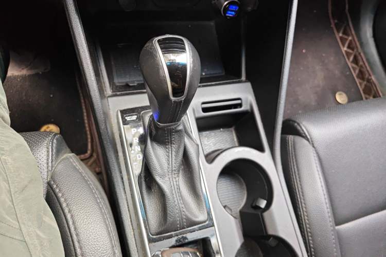 Used Hyundai Tucson 2015 1.6T Dual-Clutch Two-Wheel-Drive Smart Model Gear Lever