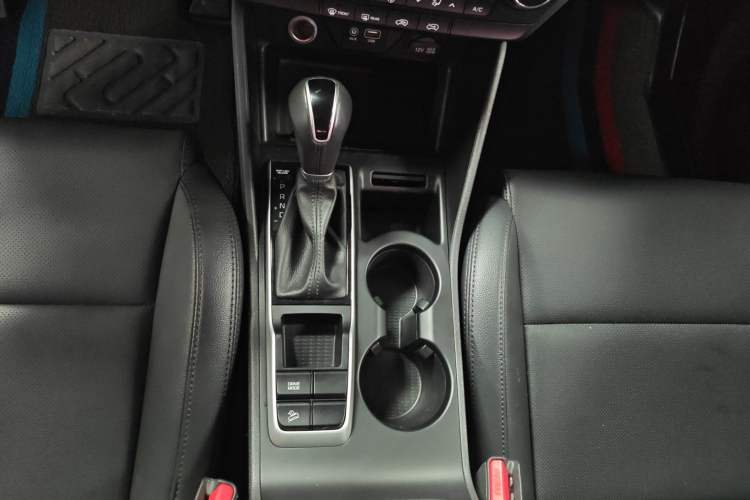 Used Hyundai Tucson 2015 1.6T Dual-Clutch Two-Wheel-Drive Smart Model Gear Lever