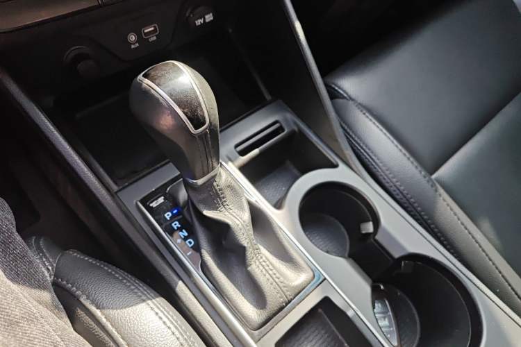 Used Hyundai Tucson 2015 1.6T Dual-Clutch Two-Wheel-Drive Smart Model Gear Lever