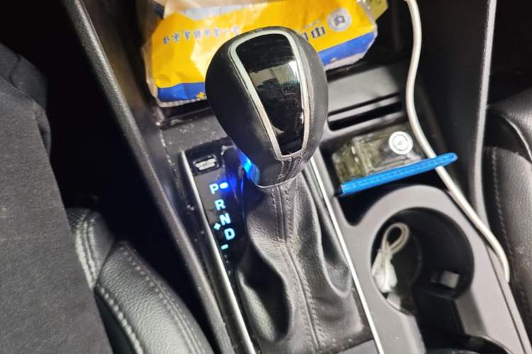 Used Hyundai Tucson 2015 1.6T Dual-Clutch Two-Wheel-Drive Smart Model Gear Lever