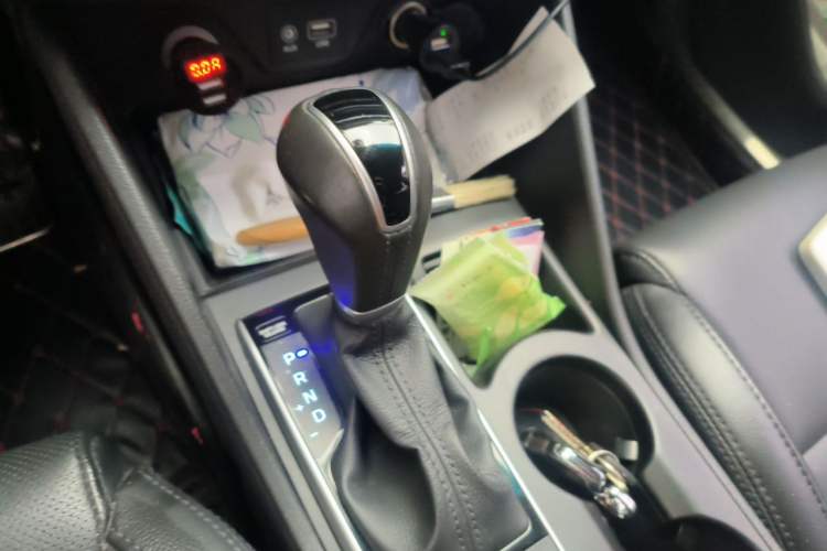Used Hyundai Tucson 2015 1.6T Dual-Clutch Two-Wheel-Drive Smart Model Gear Lever