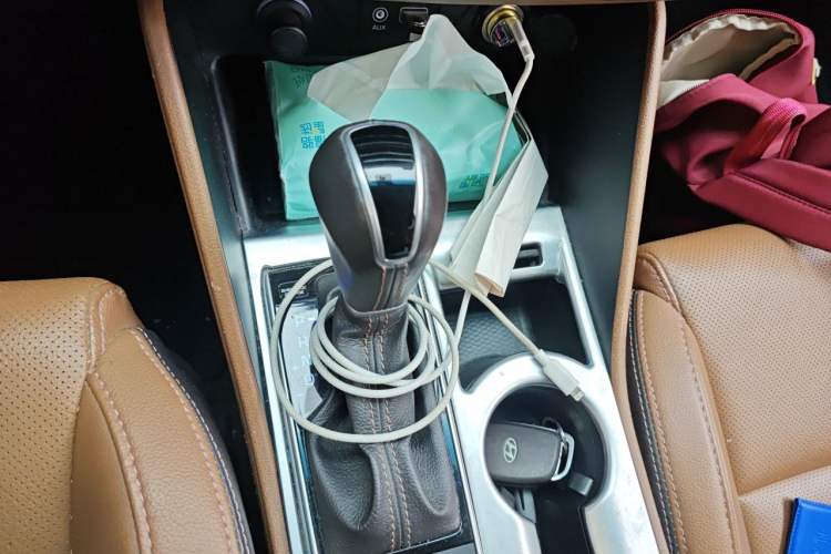 Used Hyundai Tucson 2015 1.6T Dual-Clutch Two-Wheel-Drive Leading Model Gear Lever