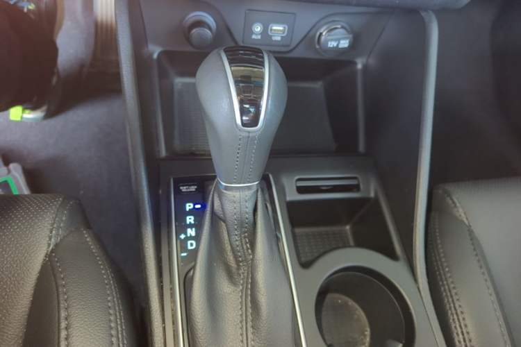 Used Hyundai Tucson 2015 1.6T Dual-Clutch Two-Wheel-Drive Smart Model Gear Lever