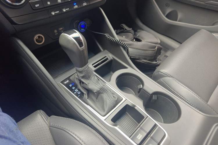 Used Hyundai Tucson 2015 1.6T Dual-Clutch Two-Wheel-Drive Smart Model Gear Lever
