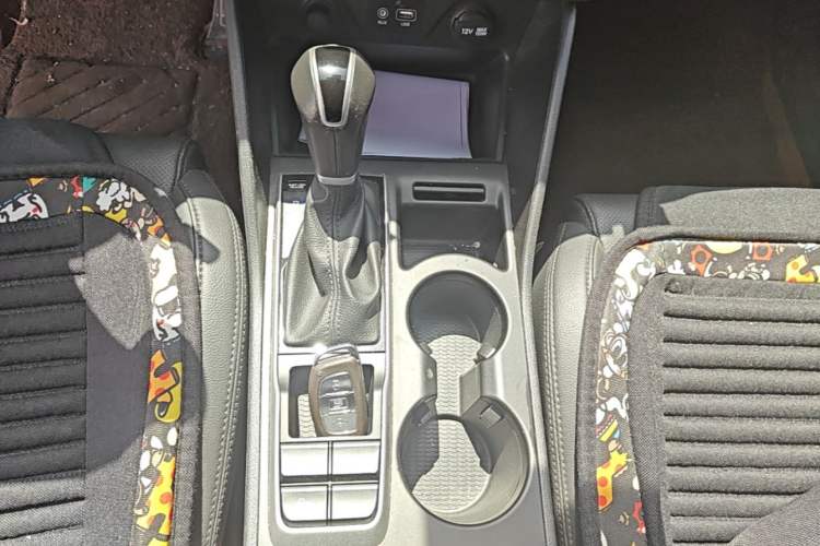 Used Hyundai Tucson 2015 1.6T Dual-Clutch Two-Wheel-Drive Smart Model Gear Lever