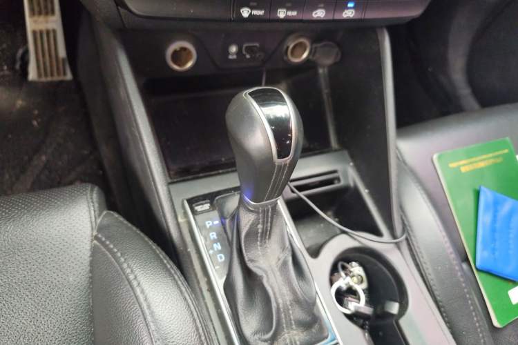 Used Hyundai Tucson 2015 1.6T Dual-Clutch Two-Wheel-Drive Smart Model Gear Lever