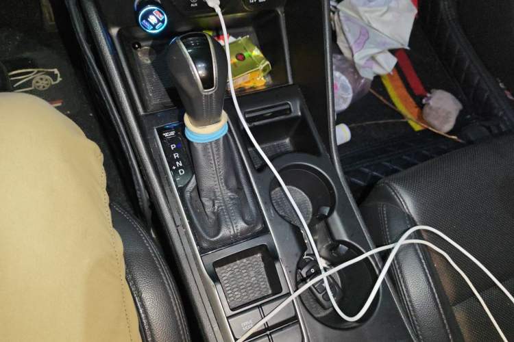 Used Hyundai Tucson 2015 1.6T Dual-Clutch Two-Wheel-Drive Smart Model Gear Lever