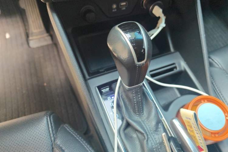 Used Hyundai Tucson 2015 1.6T Dual-Clutch Two-Wheel-Drive Smart Model Gear Lever