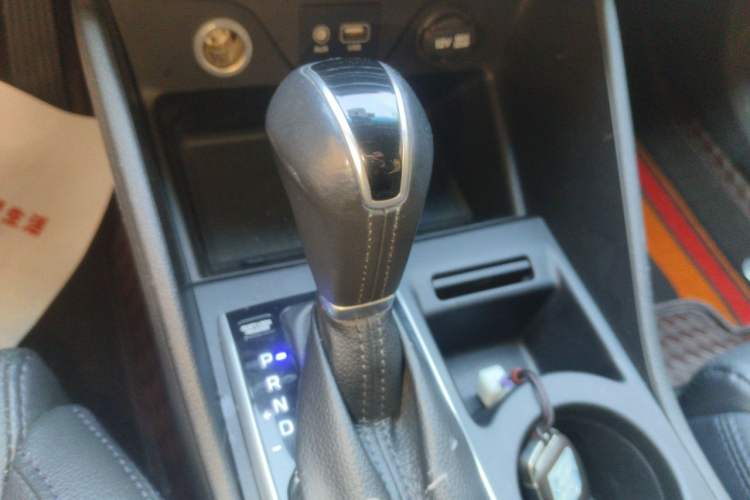 Used Hyundai Tucson 2015 1.6T Dual-Clutch Two-Wheel-Drive Leading Model Gear Lever