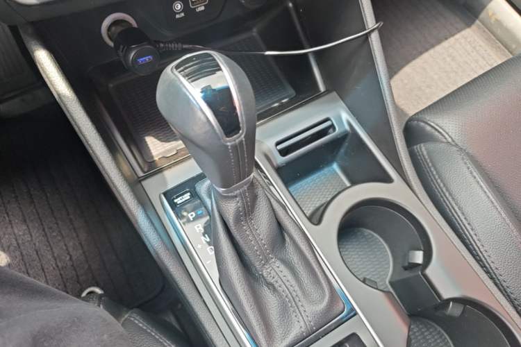 Used Hyundai Tucson 2015 1.6T Dual-Clutch Two-Wheel-Drive Smart Model Gear Lever