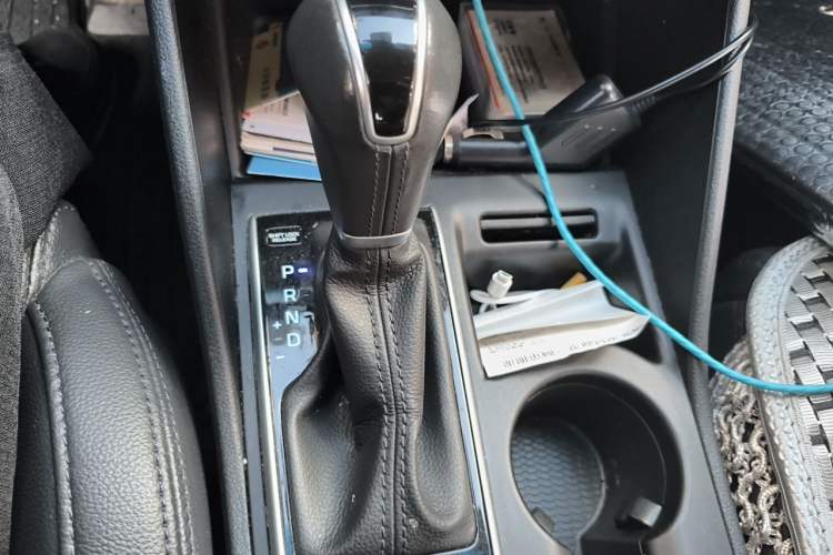 Used Hyundai Tucson 2015 1.6T Dual-Clutch Two-Wheel-Drive Smart Model Gear Lever