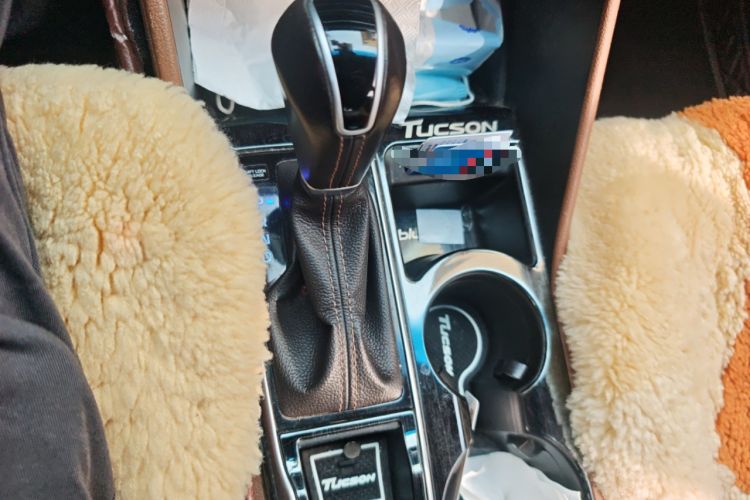 Used Hyundai Tucson 2015 1.6T Dual-Clutch Two-Wheel-Drive Smart Model Gear Lever