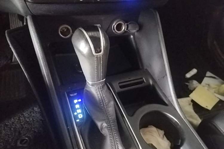 Used Hyundai Tucson 2015 1.6T Dual-Clutch Two-Wheel-Drive Smart Model Gear Lever