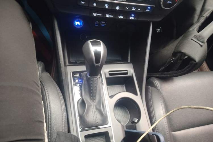 Used Hyundai Tucson 2015 1.6T Dual-Clutch Two-Wheel-Drive Smart Model Gear Lever