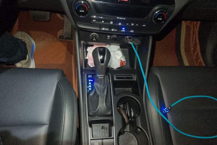 Used Hyundai Tucson 2015 1.6T Dual-Clutch Two-Wheel-Drive Smart Model Gear Lever