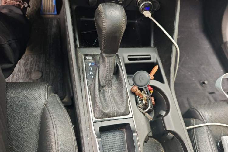 Used Hyundai Tucson 2015 1.6T Dual-Clutch Two-Wheel-Drive Smart Model Gear Lever