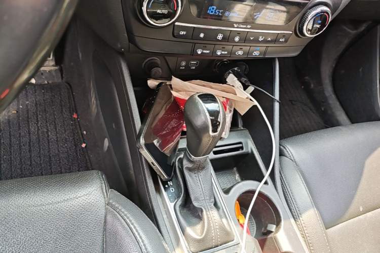 Used Hyundai Tucson 2015 1.6T Dual-Clutch Two-Wheel-Drive Smart Model Gear Lever