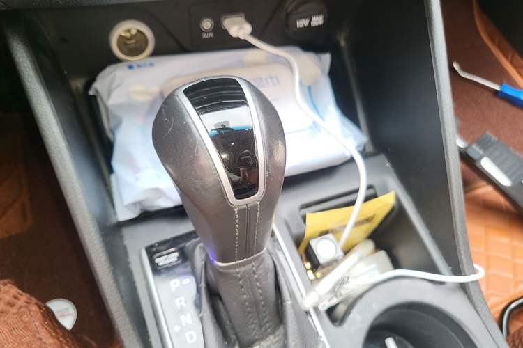 Used Hyundai Tucson 2015 1.6T Dual-Clutch Two-Wheel-Drive Smart Model Gear Lever