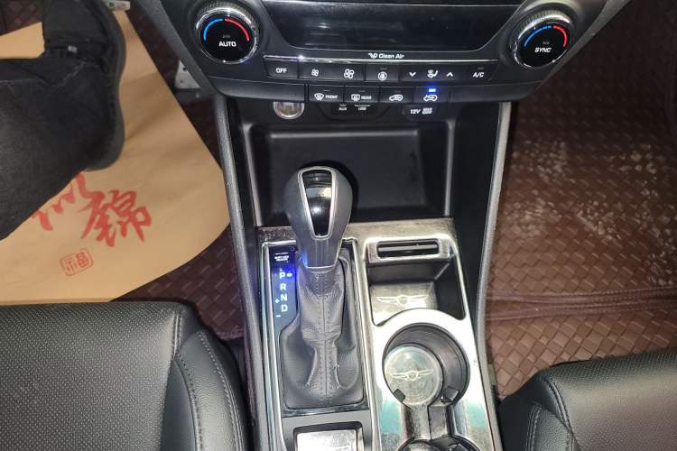 Used Hyundai Tucson 2015 1.6T Dual-Clutch Two-Wheel-Drive Smart Model Gear Lever