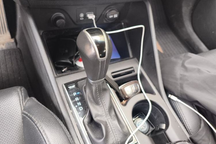 Used Hyundai Tucson 2015 1.6T Dual-Clutch Two-Wheel-Drive Smart Model Gear Lever