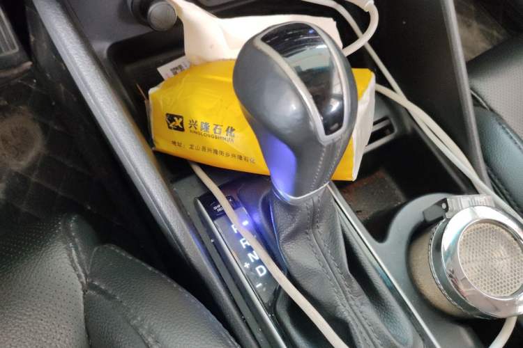 Used Hyundai Tucson 2015 1.6T Dual-Clutch Two-Wheel-Drive Smart Model Gear Lever