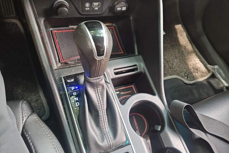 Used Hyundai Tucson 2015 1.6T Dual-Clutch Two-Wheel-Drive Smart Model Gear Lever