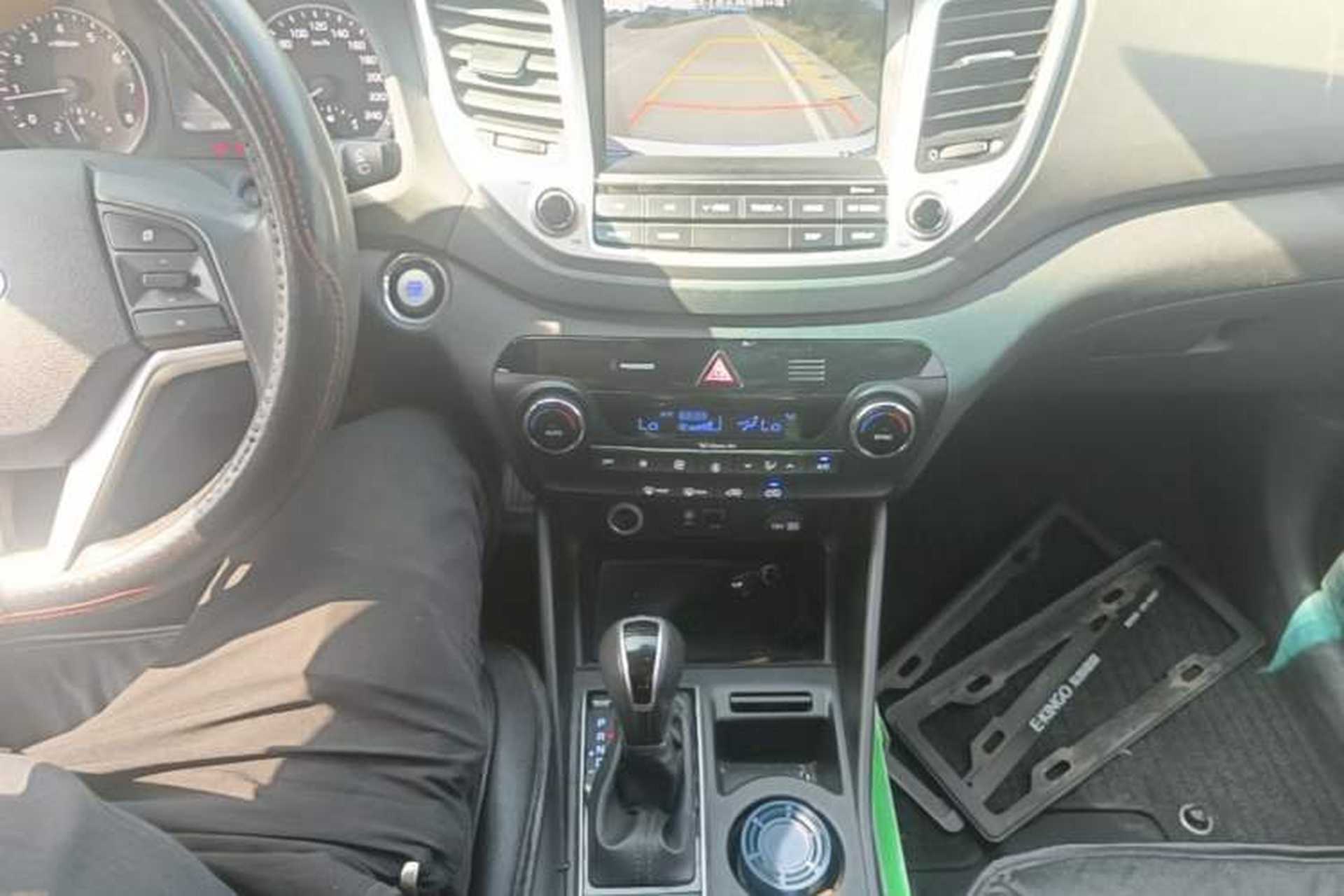 Used Hyundai Tucson 2015 1.6T Dual-Clutch Two-Wheel-Drive Smart Model Gear Lever