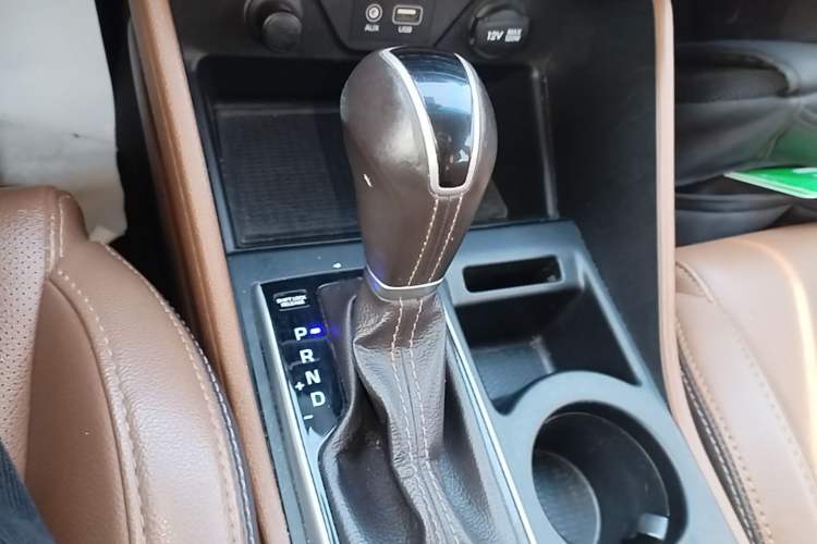 Used Hyundai Tucson 2015 1.6T Dual-Clutch Two-Wheel-Drive Smart Model Gear Lever