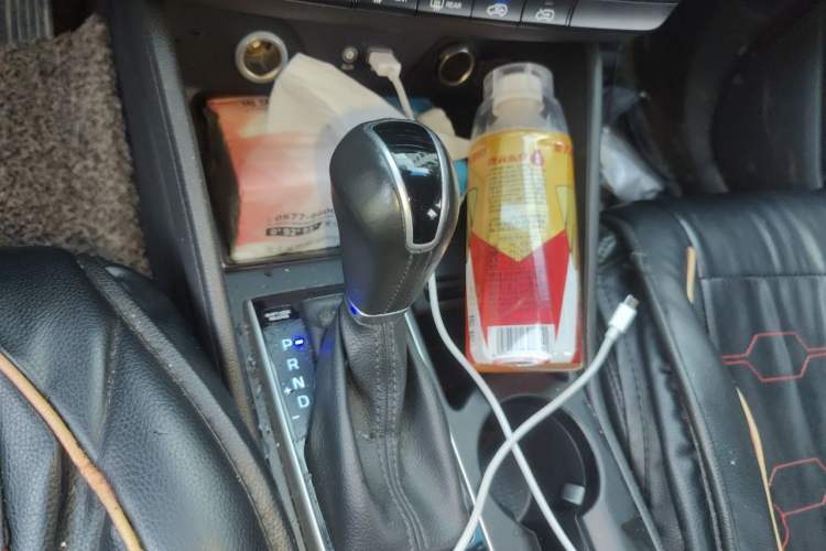 Used Hyundai Tucson 2015 1.6T Dual-Clutch Two-Wheel-Drive Smart Model Gear Lever