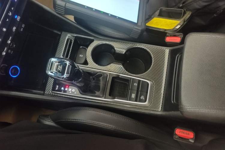 Used Hyundai Tucson 2015 1.6T Dual-Clutch Two-Wheel-Drive Leading Model Gear Lever