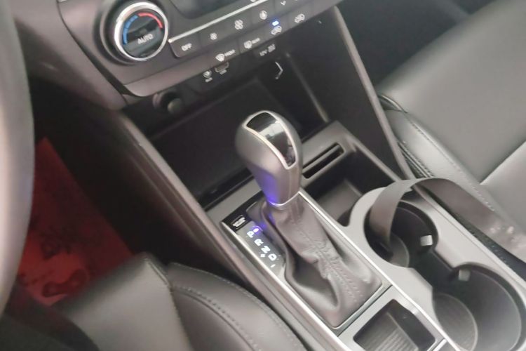 Used Hyundai Tucson 2015 1.6T Dual-Clutch Two-Wheel-Drive Smart Model Gear Lever