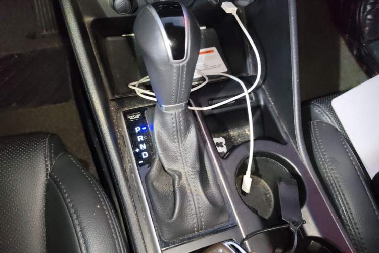 Used Hyundai Tucson 2015 1.6T Dual-Clutch Two-Wheel-Drive Smart Model Gear Lever