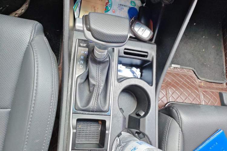Used Hyundai Tucson 2015 1.6T Dual-Clutch Two-Wheel-Drive Smart Model Gear Lever