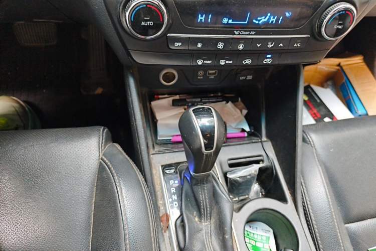 Used Hyundai Tucson 2015 1.6T Dual-Clutch Two-Wheel-Drive Smart Model Gear Lever