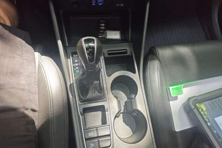 Used Hyundai Tucson 2015 1.6T Dual-Clutch Two-Wheel-Drive Smart Model Gear Lever