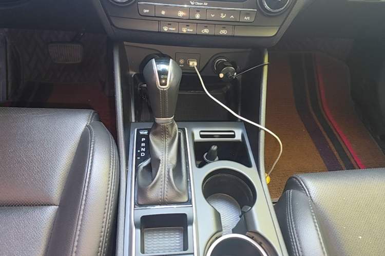 Used Hyundai Tucson 2015 1.6T Dual-Clutch Two-Wheel-Drive Smart Model Gear Lever