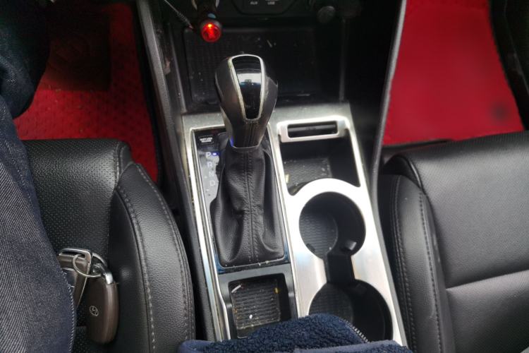 Used Hyundai Tucson 2015 1.6T Dual-Clutch Two-Wheel-Drive Smart Model Gear Lever