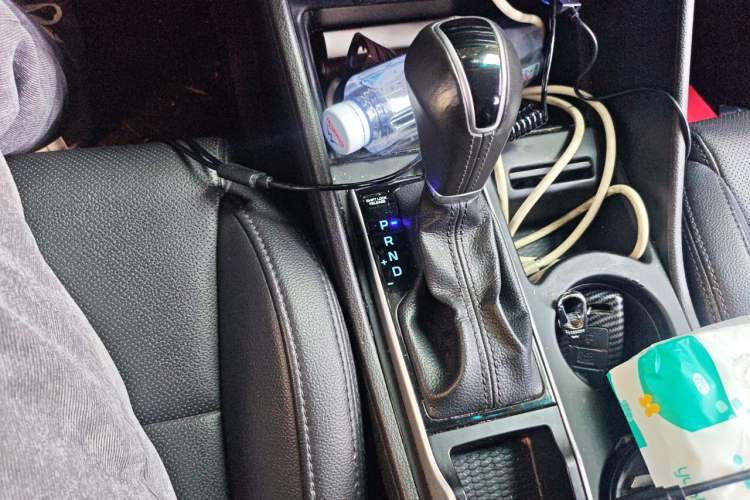 Used Hyundai Tucson 2015 1.6T Dual-Clutch Two-Wheel-Drive Smart Model Gear Lever