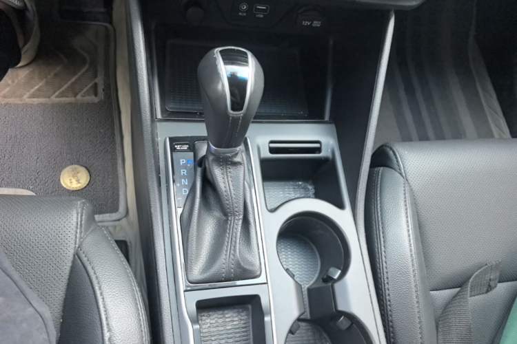 Used Hyundai Tucson 2015 1.6T Dual-Clutch Two-Wheel-Drive Smart Model Gear Lever