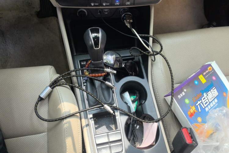 Used Hyundai Tucson 2015 1.6T Dual-Clutch Two-Wheel-Drive Smart Model Gear Lever