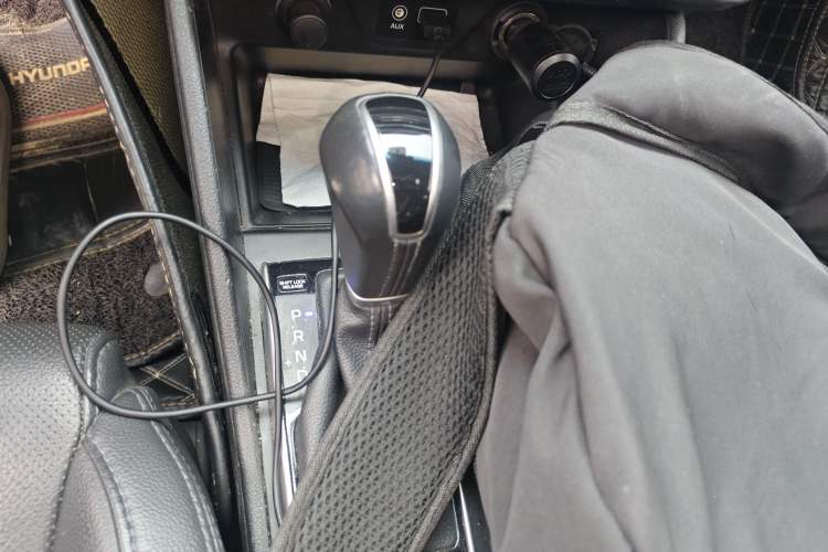 Used Hyundai Tucson 2015 1.6T Dual-Clutch Two-Wheel-Drive Smart Model Gear Lever