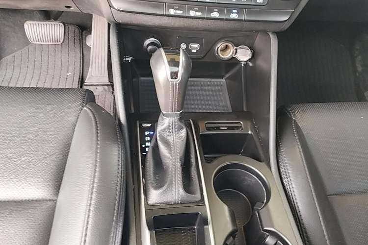 Used Hyundai Tucson 2015 1.6T Dual-Clutch Two-Wheel-Drive Smart Model Gear Lever