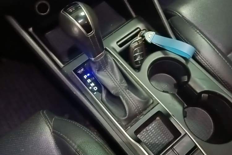 Used Hyundai Tucson 2015 1.6T Dual-Clutch Two-Wheel-Drive Smart Model Gear Lever
