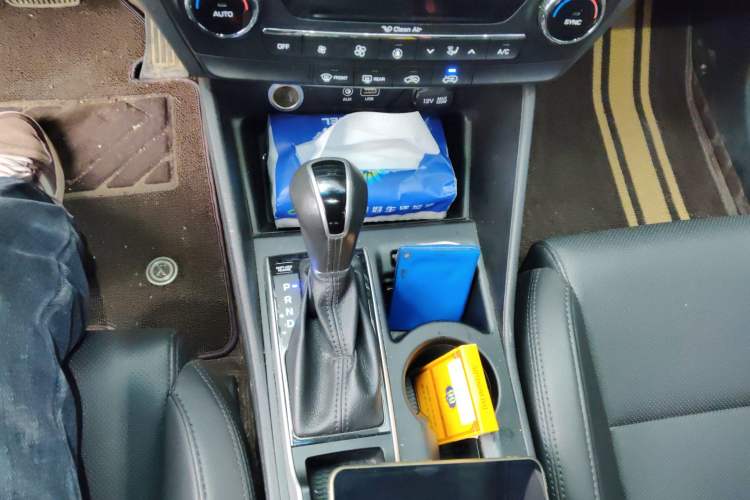 Used Hyundai Tucson 2015 1.6T Dual-Clutch Two-Wheel-Drive Leading Model Gear Lever