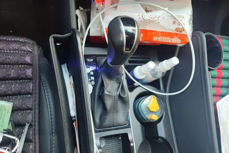 Used Hyundai Tucson 2015 1.6T Dual-Clutch All-Wheel-Drive Premium Model Gear Lever