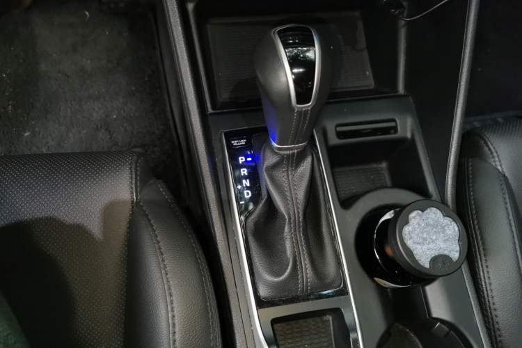 Used Hyundai Tucson 2015 1.6T Dual-Clutch Two-Wheel-Drive Smart Model Gear Lever