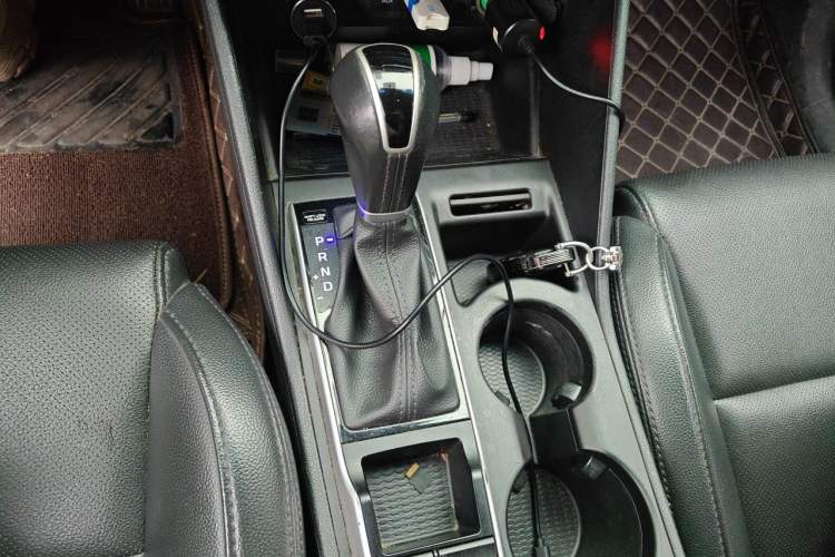 Used Hyundai Tucson 2015 1.6T Dual-Clutch Two-Wheel-Drive Smart Model Gear Lever